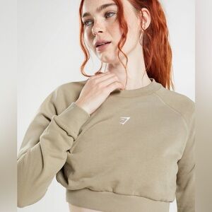 Gymshark cropped crewneck - Small